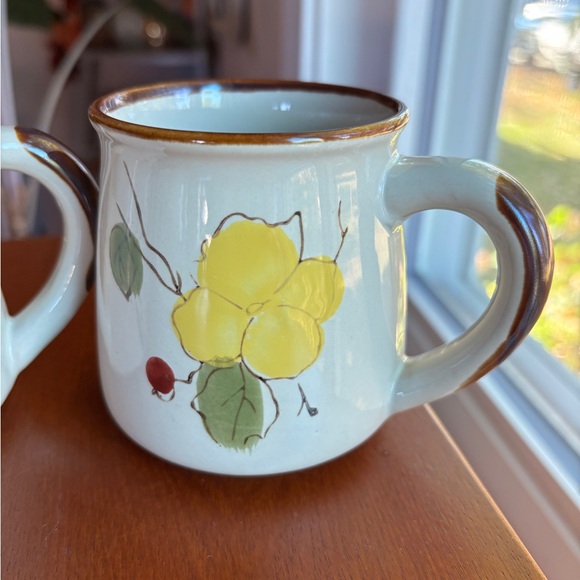 Vintage Casualstone - Set of 4 Coffee Mugs  in Korea Floral Pattern Cups 1970s - Picture 5 of 8
